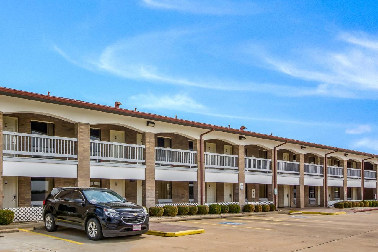 Americas Best Value Inn Columbus Exterior foto